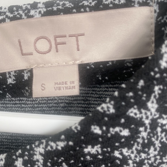 Nice work dress from LOFT - Picture 2 of 5